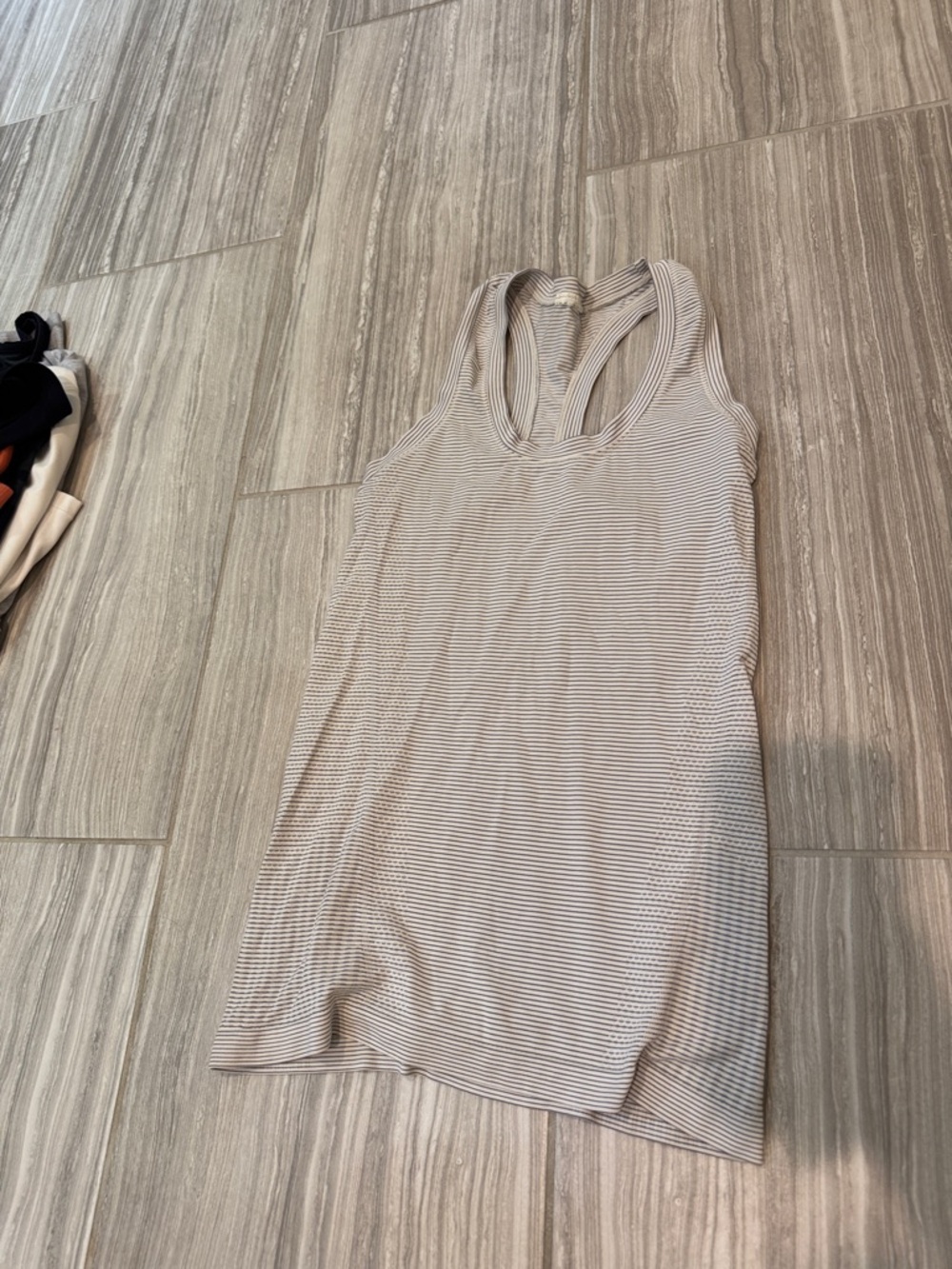 Women’s Athleta Top Bundle - Picture 13 of 13